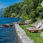 The Writer's Nest Waterfront By Rent Villa Faggeto Lario