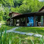 Villa The Writer's Nest Waterfront By Rent *