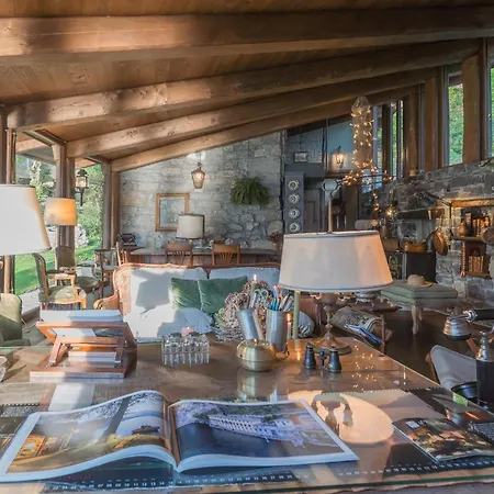 Villa The Writer's Nest Waterfront By Rent *