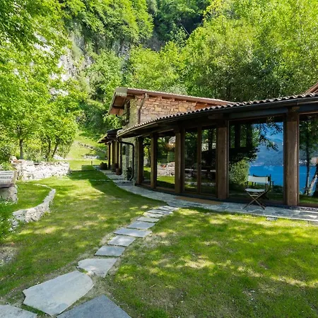 The Writer's Nest Waterfront By Rent Villa Faggeto Lario