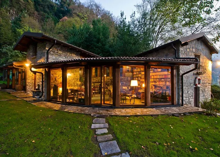 Villa The Writer's Nest Waterfront By Rent *