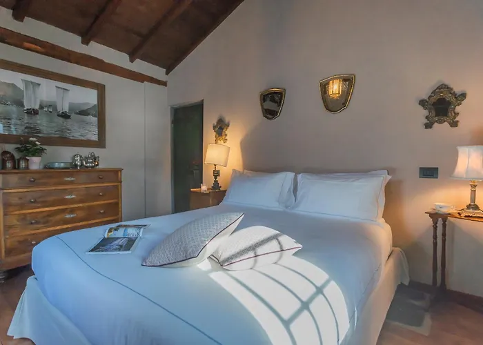 The Writer's Nest Waterfront By Rent Villa Faggeto Lario