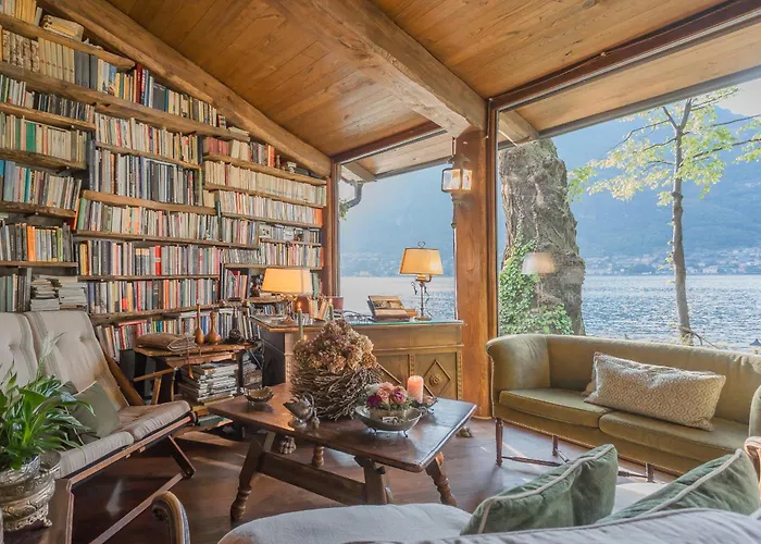The Writer's Nest Waterfront By Rent Villa