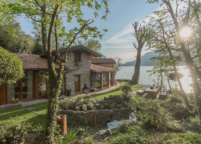 Villa The Writer's Nest Waterfront By Rent Faggeto Lario