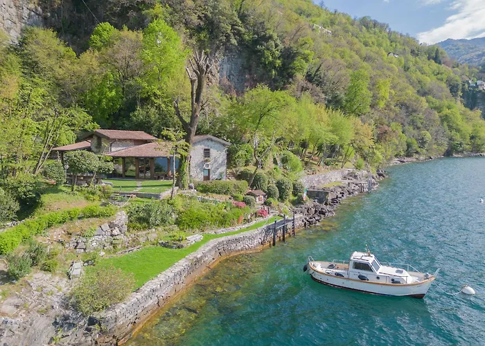 The Writer's Nest Waterfront By Rent Villa Faggeto Lario