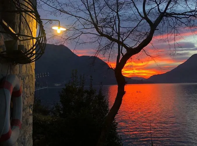 The Writer's Nest Waterfront By Rent Villa Faggeto Lario