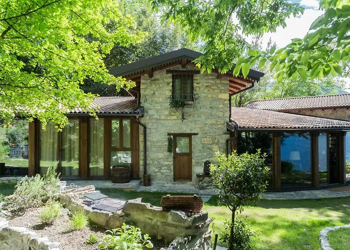 Villa The Writer's Nest Waterfront By Rent Faggeto Lario